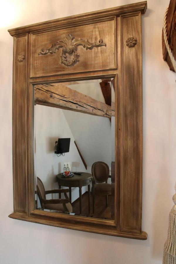 L'Ostello Altstadthotel Regensburg Bagian luar foto