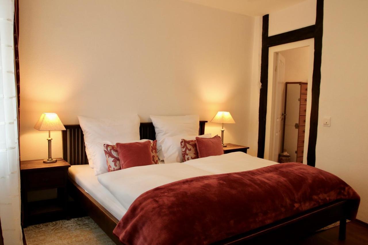 L'Ostello Altstadthotel Regensburg Bagian luar foto
