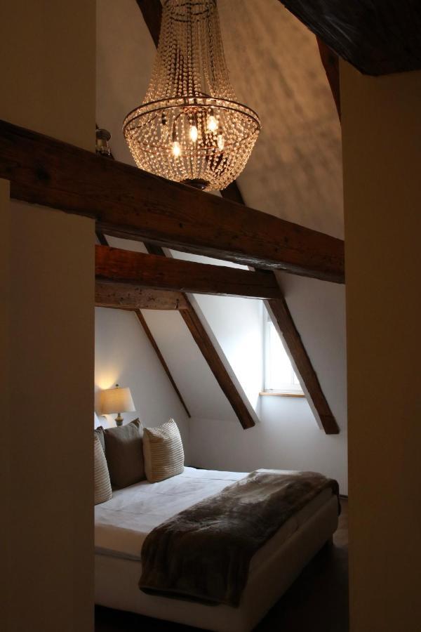 L'Ostello Altstadthotel Regensburg Bagian luar foto
