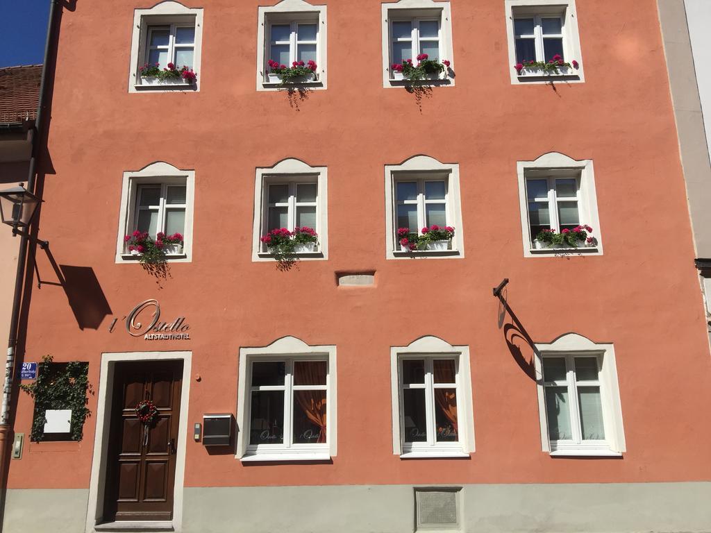 L'Ostello Altstadthotel Regensburg Bagian luar foto